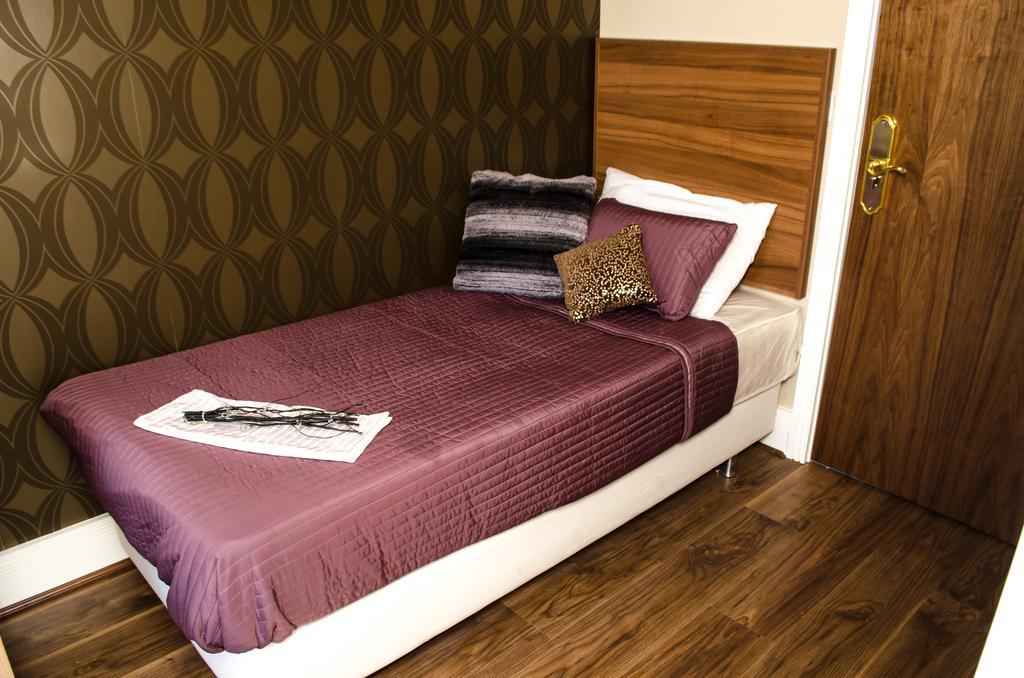 Trivelles Liverpool Quarto foto