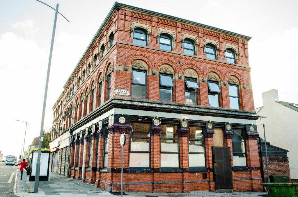 Trivelles Liverpool Exterior foto